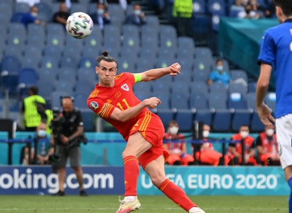 Bale phải đá như thể trận cuối cùng cho tuyển Wales